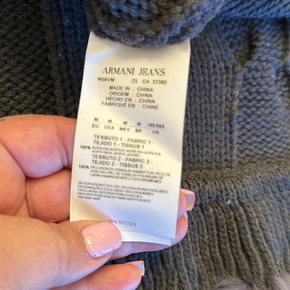 Armani Jeans Woven Acrylic poncho with rabbit fur trim - Picture 4 of 6